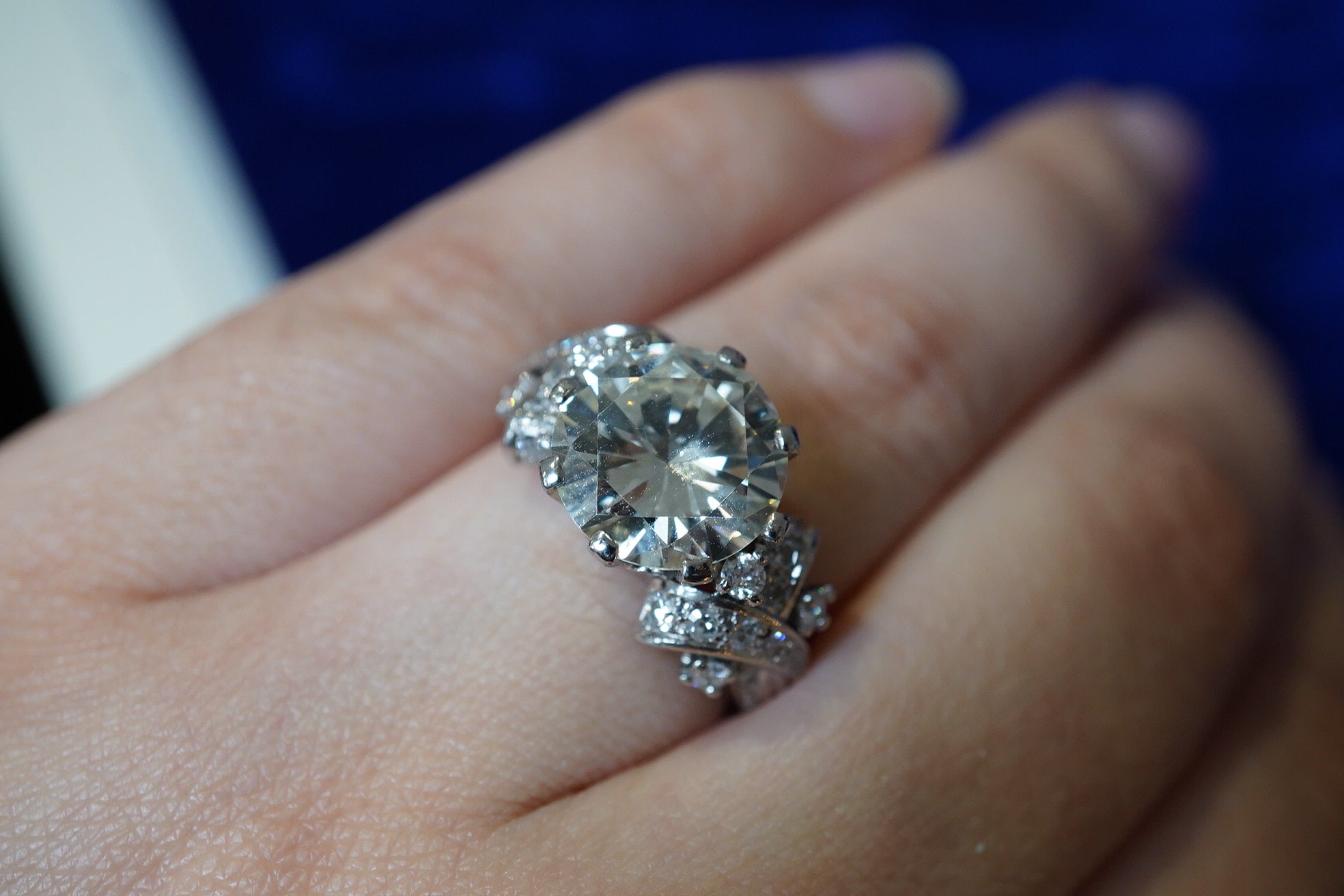 A diamond ring, mid 20th century